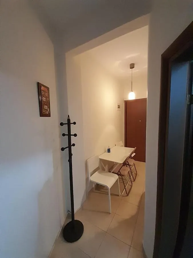 Roberto'S Studio Θεσσαλονίκη 0*,